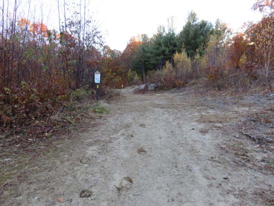 The East Gilford-Fire Road trailhead at the end of Wood Road