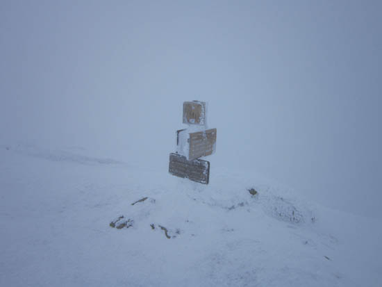 Fog on the Mt. Lafayette summit - Click to enlarge