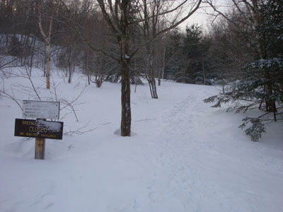 The Old Bridle Path trailhead at Lafayette Place