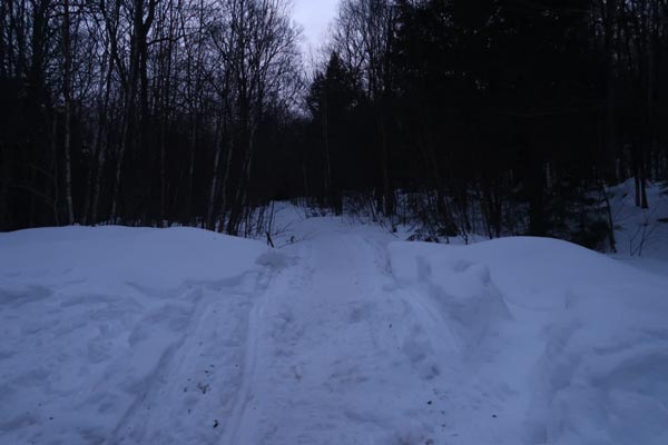 The Old Mountain Road trailhead