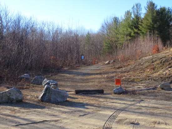 The East Gilford-Fire Road trailhead at the end of Wood Road