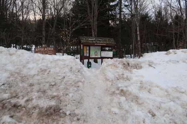 Valley Way Trail trailhead at Appalachia