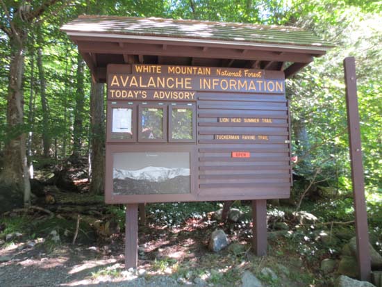 The Tuckerman Ravine Trail trailhead