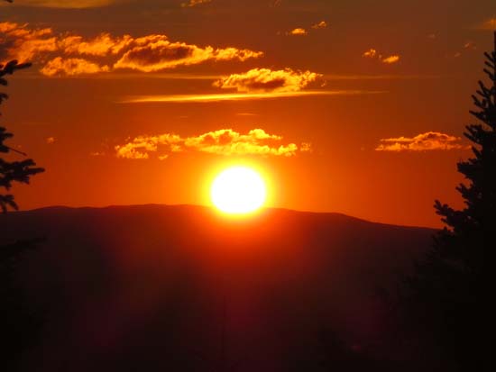 The sunset as seen from the Mt. Morgan summit ledges - Click to enlarge