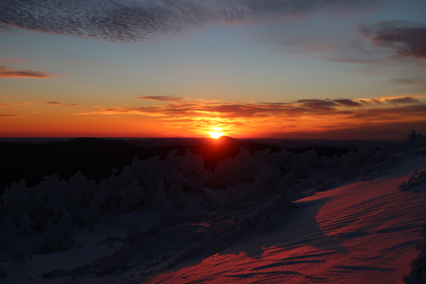 The sunrise from near the summit of Mt. Pierce - Click to enlarge
