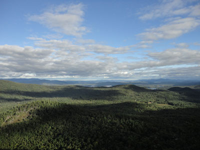 Looking over the Squam Range toward the lakes from the northeastern Mt. Prospect viewpoint - Click to enlarge