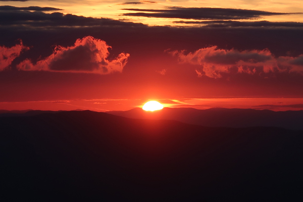 The sunset from Mt. Tecumseh - Click to enlarge