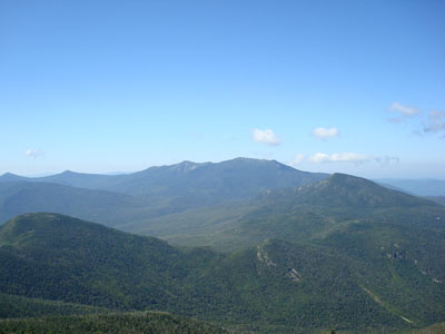 Looking at the Franconia Ridge from near the North Twin summit - Click to enlarge