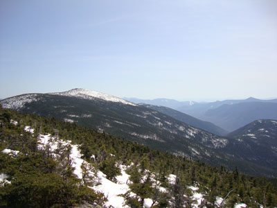 Looking at South Twin and into the Pemi from near the summit of North Twin - Click to enlarge