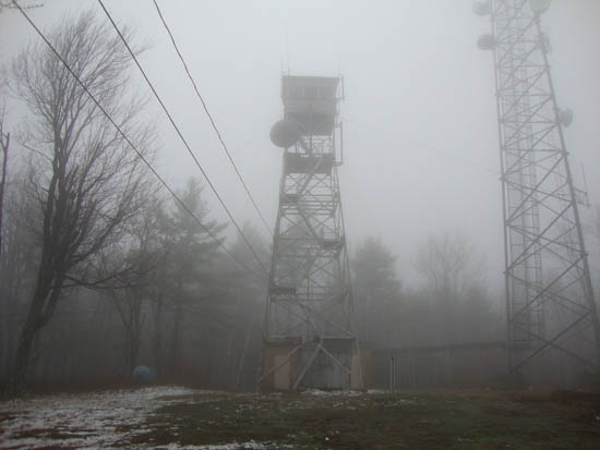The foggy Oak Hill summit area - Click to enlarge