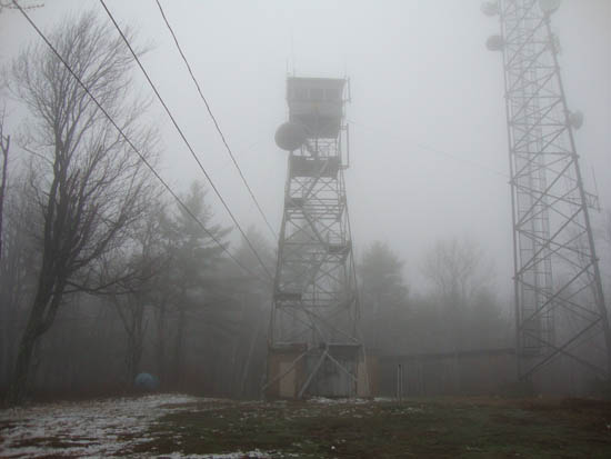 The foggy Oak Hill summit area - Click to enlarge