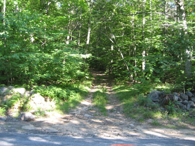 Trailhead to Page Hill on Page Hill Road