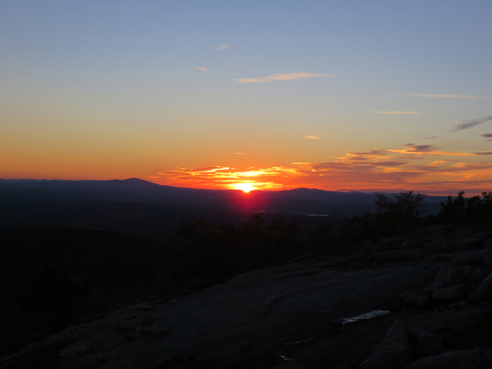 The sunset from the southern Piper Mountain ledges - Click to enlarge