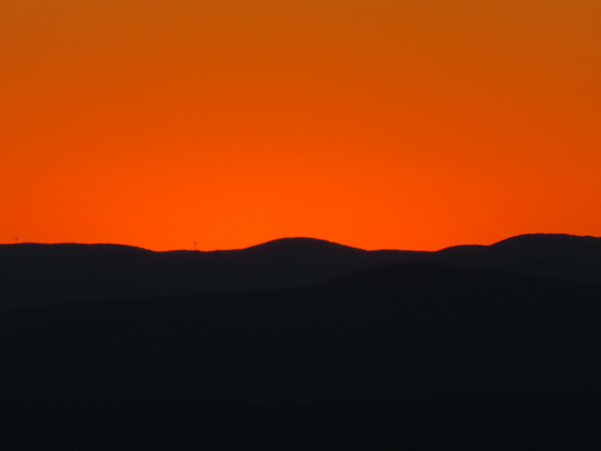 The sunset from ledges near the Piper Mountain summit - Click to enlarge