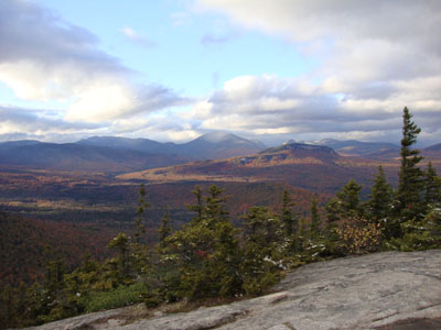 Looking at the Hancocks, Captain, Carrigain, and Carrigain Notch from Potash Mountain - Click to enlarge