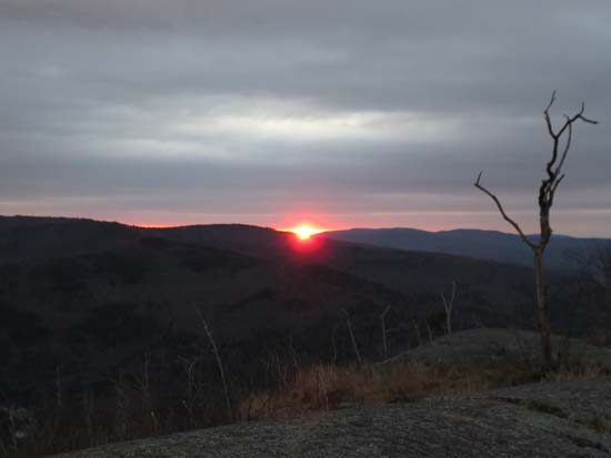 The sunset as seen from Rattlesnake Mountain - Click to enlarge