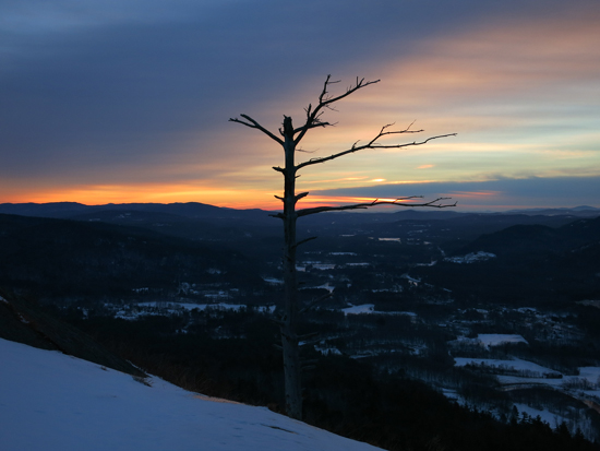 The sunrise from Rattlesnake Mountain - Click to enlarge