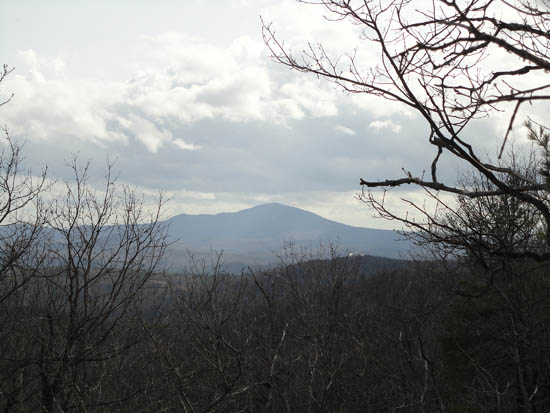 Looking at Mt. Kearsarge from the Tucker Mountain ledge - Click to enlarge