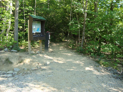 The Old Bridle Path trailhead