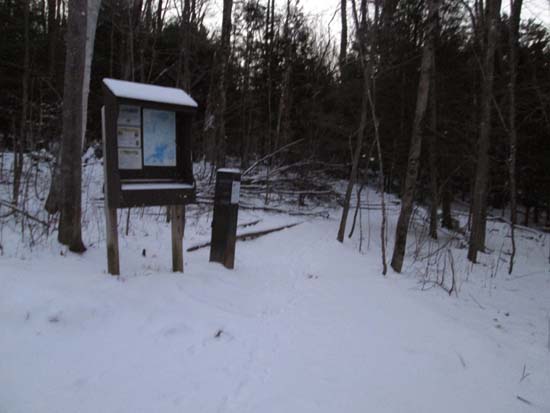 The Old Bridle Path trailhead at the back of the parking area