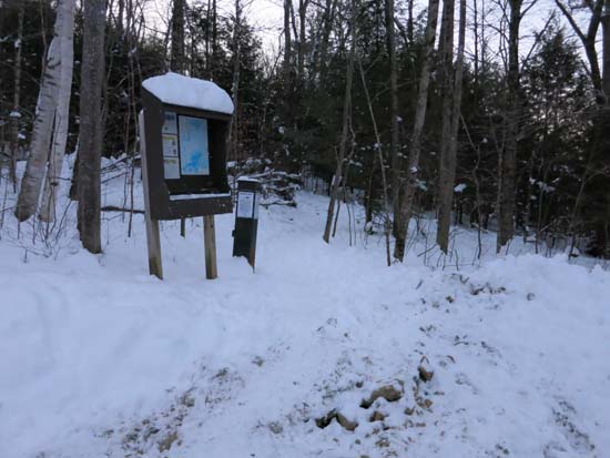 The Old Bridle Path trailhead at the back of the parking area